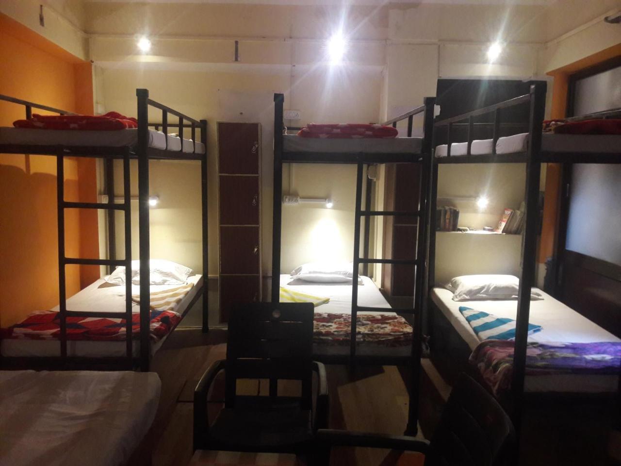 Buddha Guest House فاراناسي الغرفة الصورة
