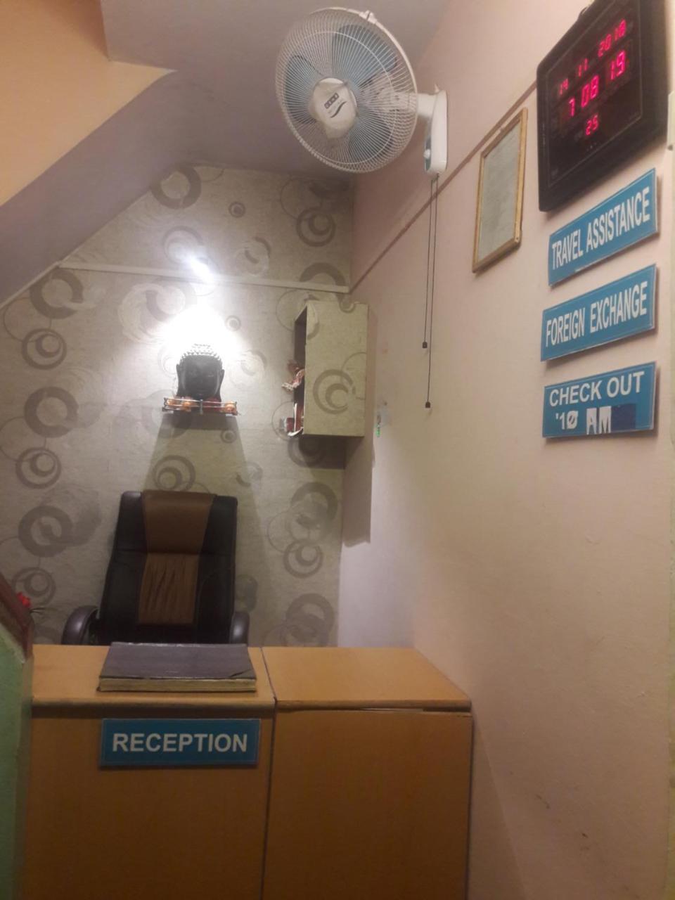 Buddha Guest House فاراناسي المظهر الخارجي الصورة